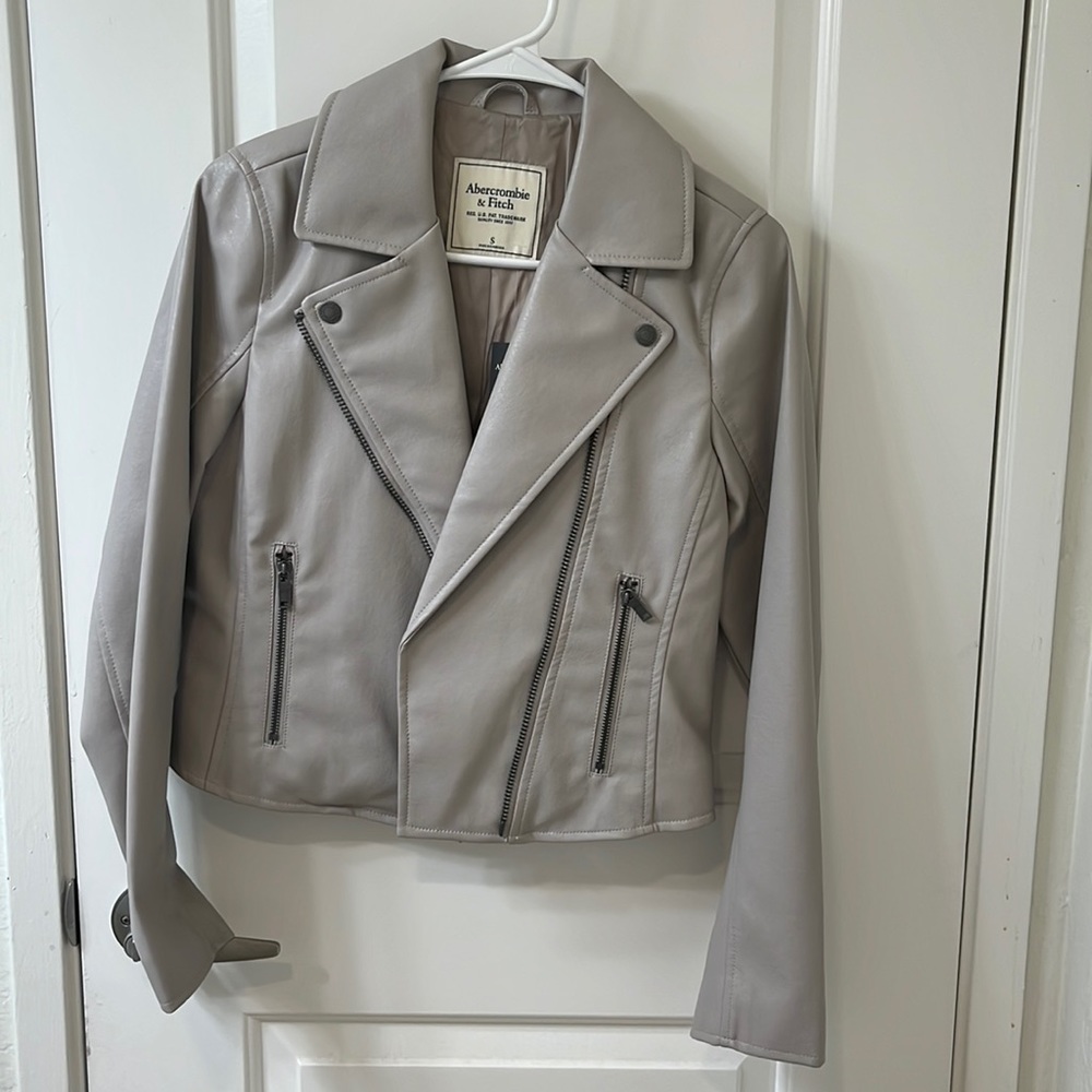 Polyester jacket